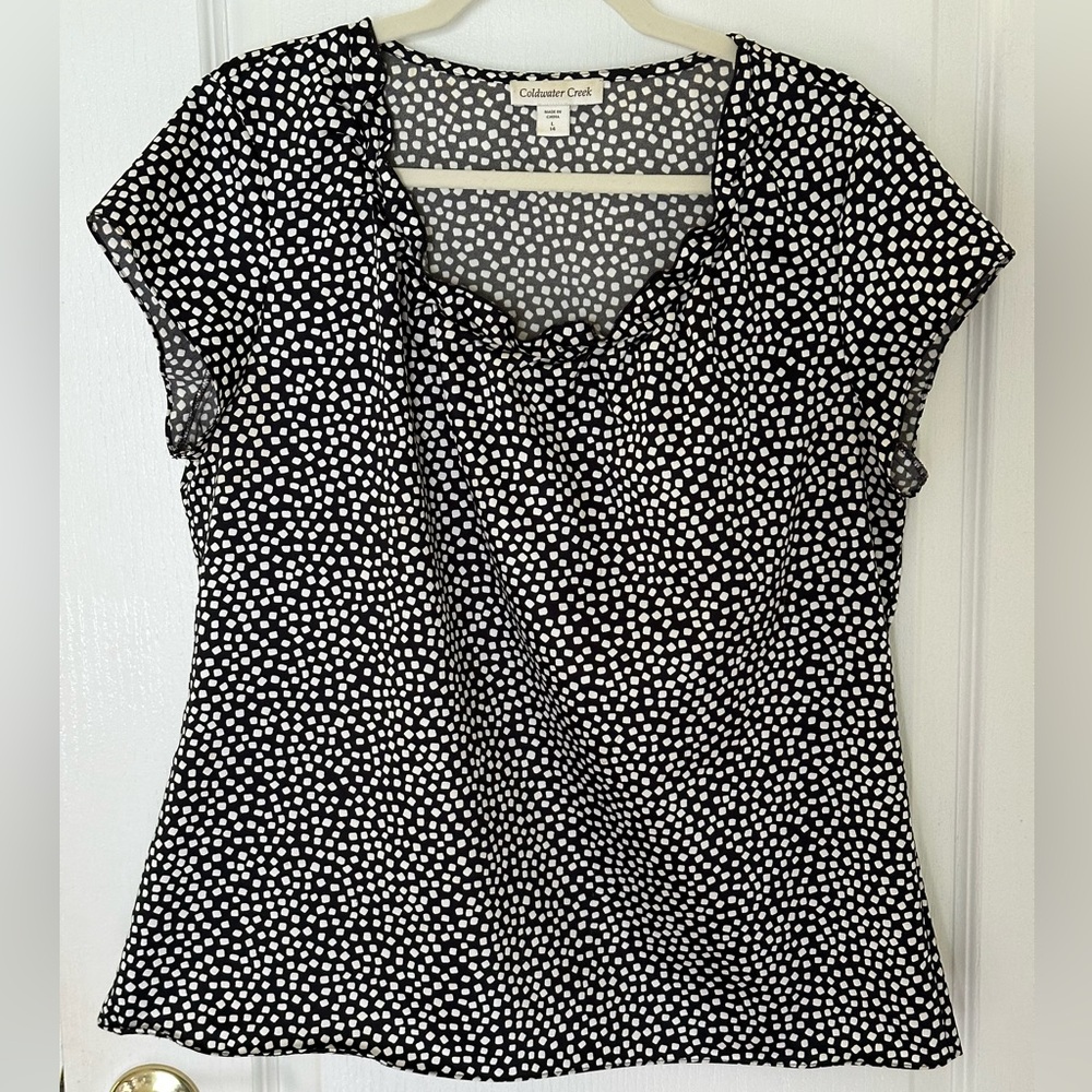 Coldwater Creek black and white cap sleeve top size L(14)